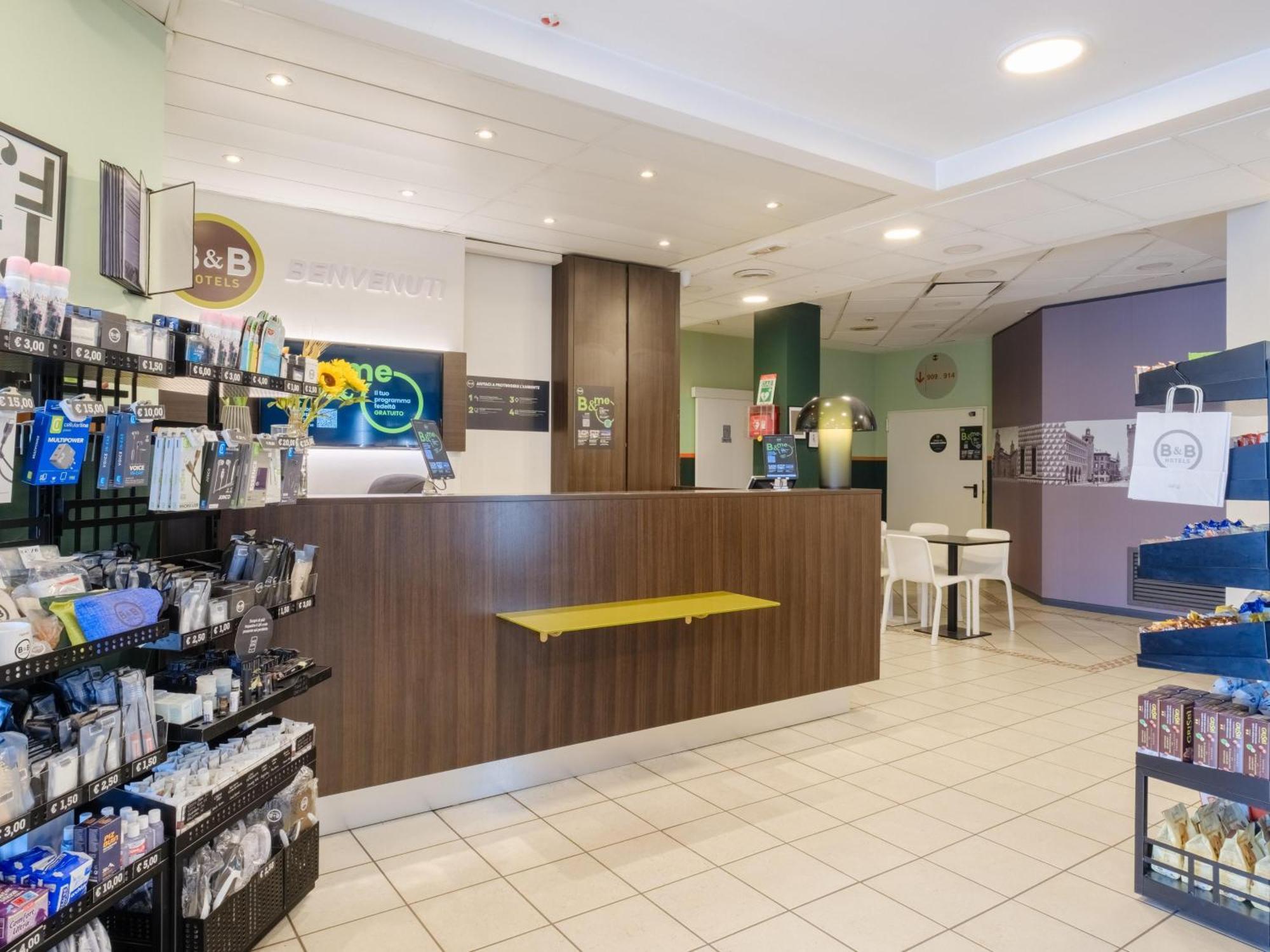 B&B Hotel Ferrara Luaran gambar