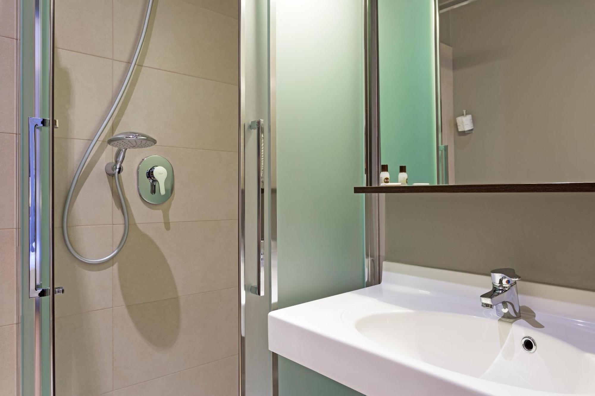 B&B Hotel Ferrara Luaran gambar