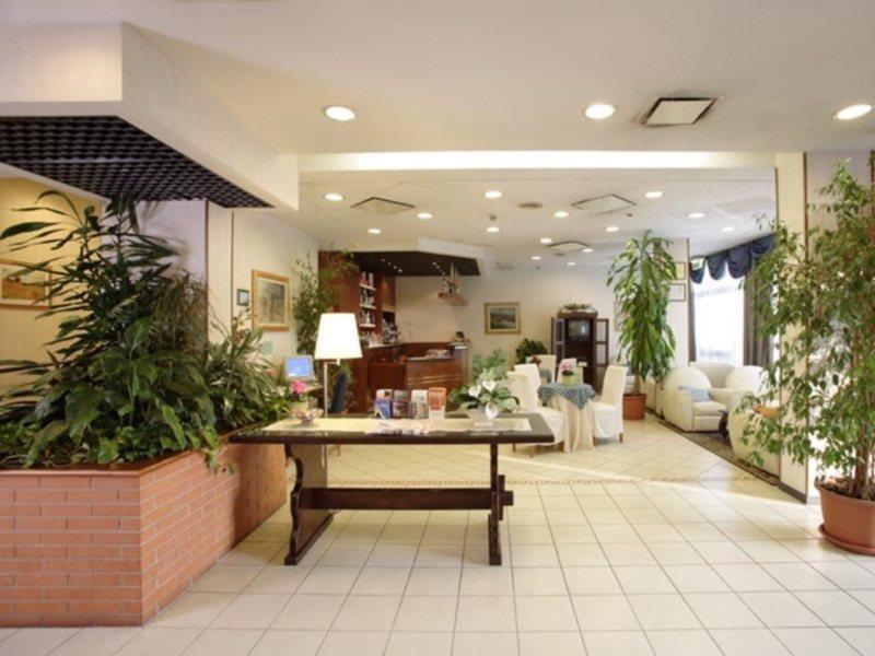 B&B Hotel Ferrara Luaran gambar