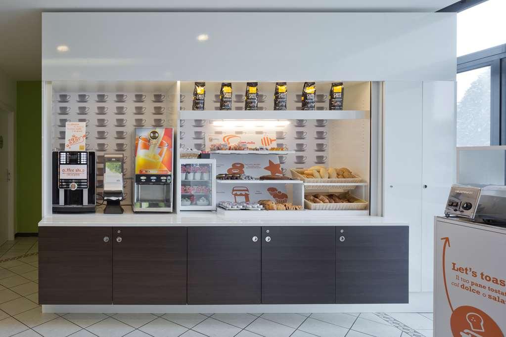 B&B Hotel Ferrara Restoran gambar