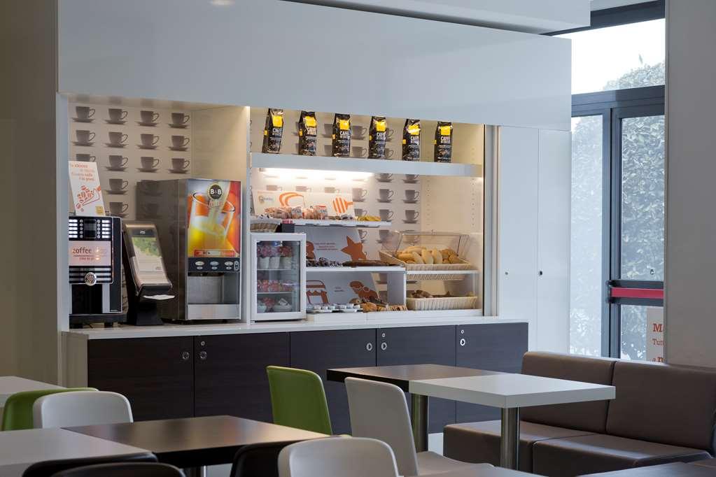 B&B Hotel Ferrara Restoran gambar